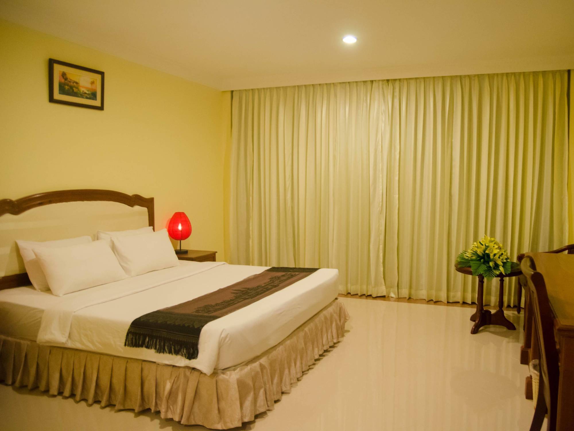 Golden Sea Hotel Sihanoukville Exterior photo